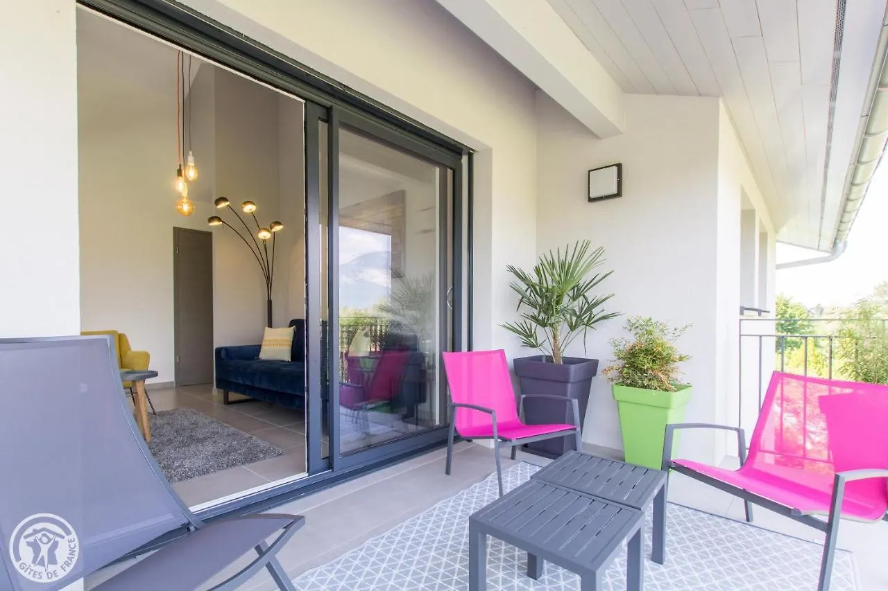 Apartment Appartement Lac Sevrier France
