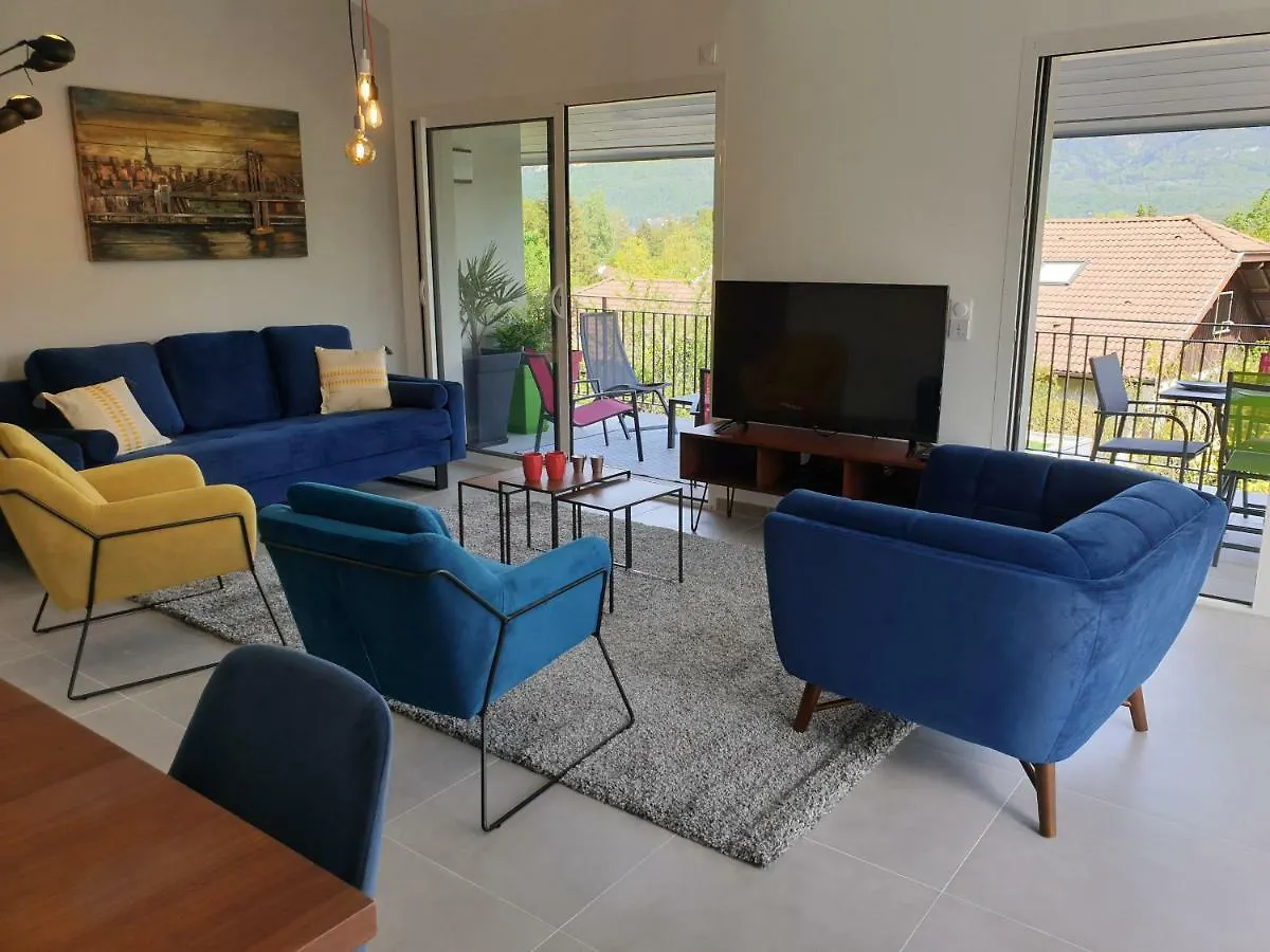 Apartment Appartement Lac Sevrier France