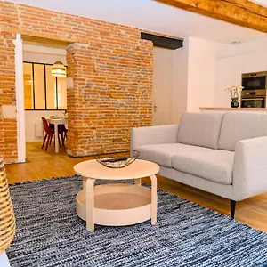 le-saint-rome-toulouse-hypercentre.midi-pyreneeshotels.com/